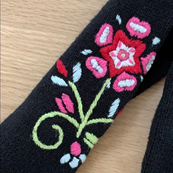 Hanna Andersson Sweater - Picture 3 of 4